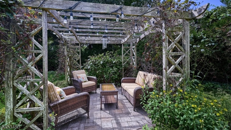 Outdoor Sitting Area