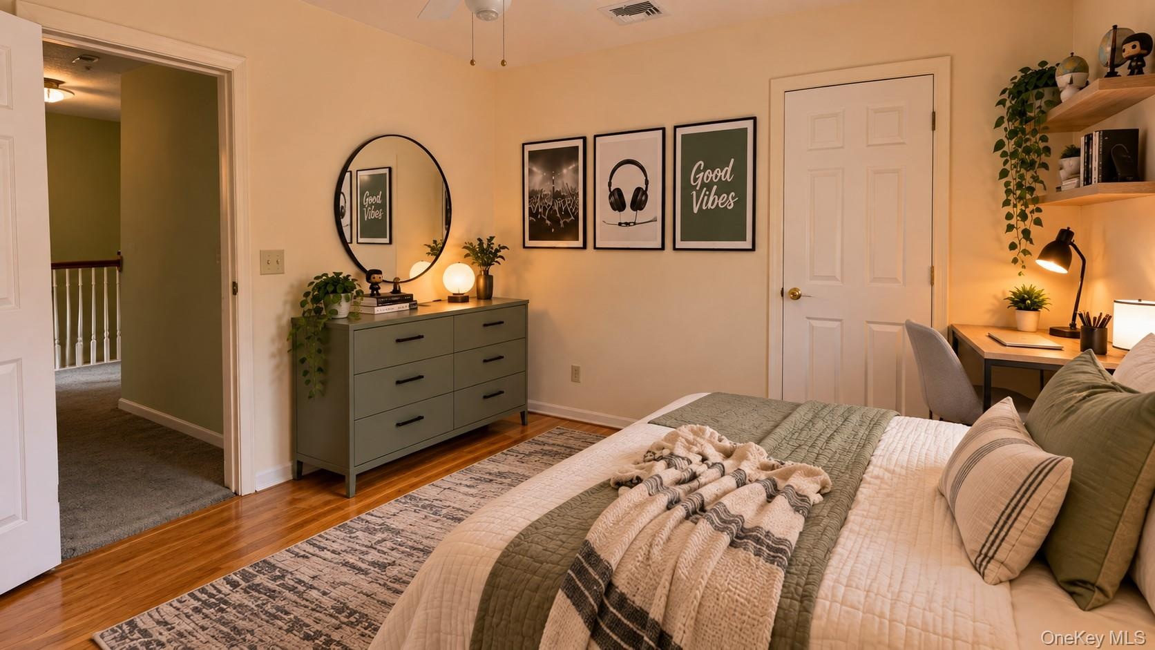 Virtually staged to illustrate the room’s potential.