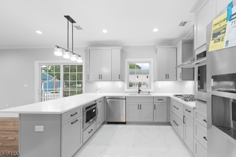 Kitchen 1