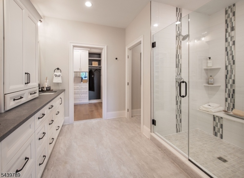 Model Home Primary Bath