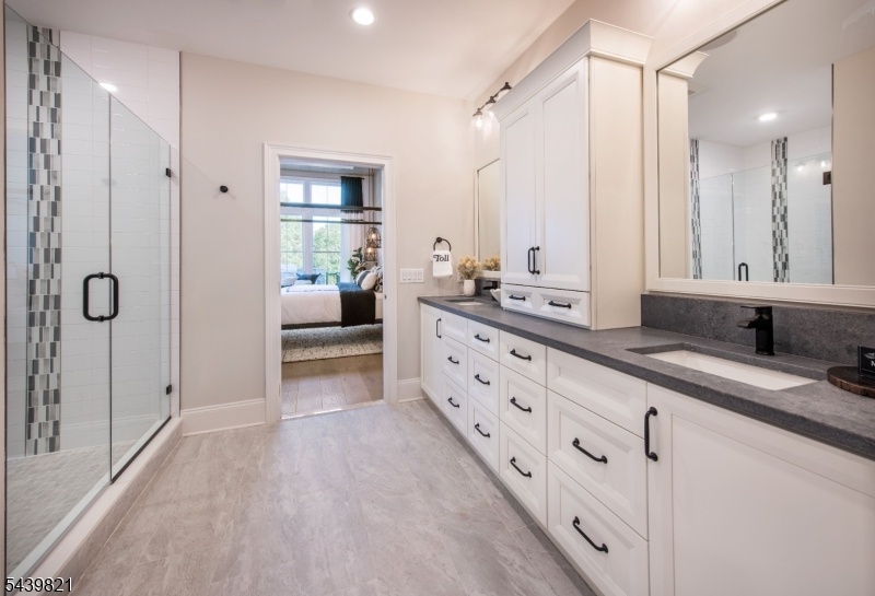 Model Home Primary Bath