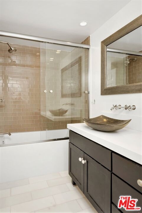Guest Bathroom.