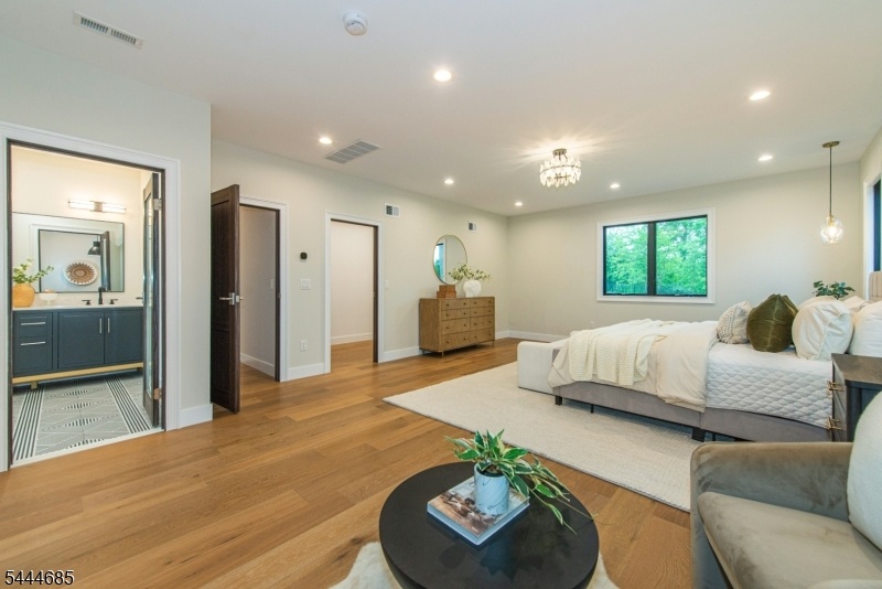 1st Primary Suite