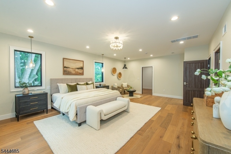 1st Primary Suite