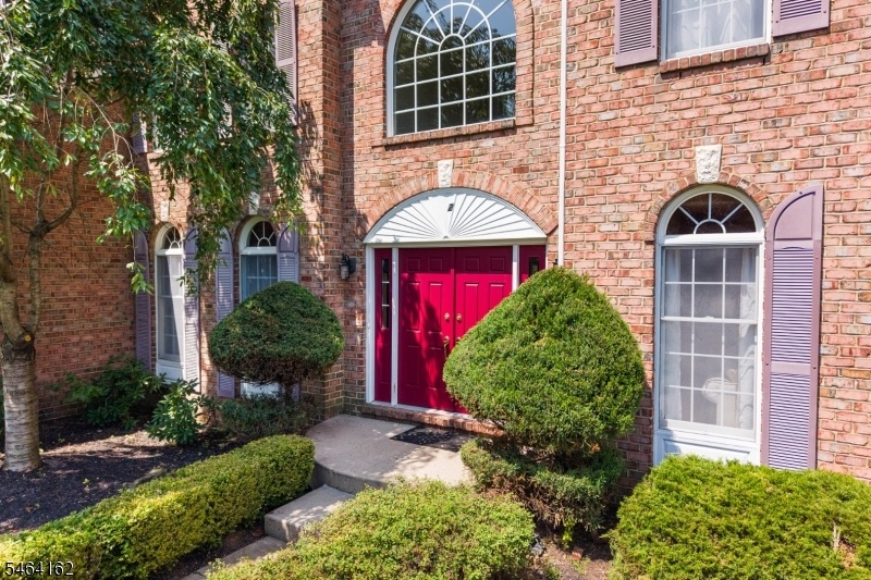 STATELY BRICK FRONT