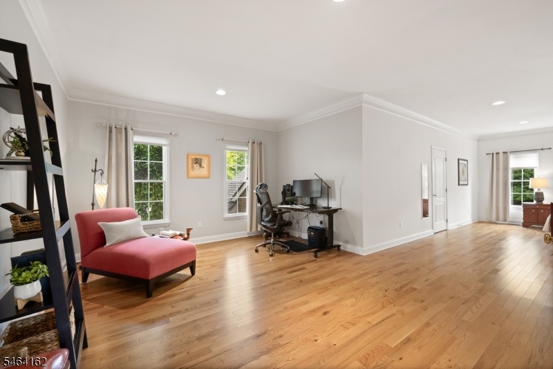 SITTING ROOM/PRIMARY BEDROOM