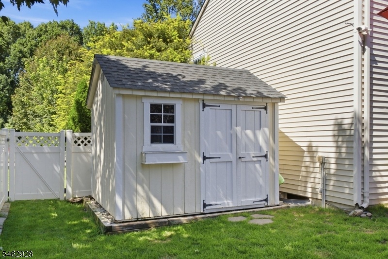 Shed