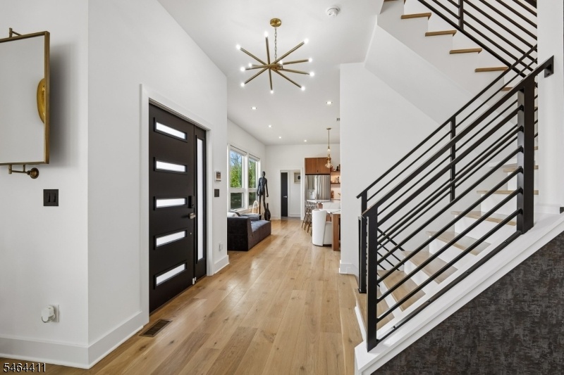 Entry Foyer Area