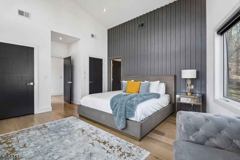 Hardwood floors & focal wall
