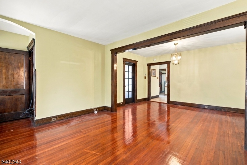 2nd floor aparment