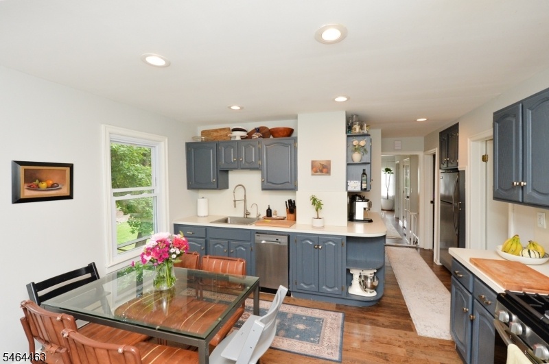 2nd floor kitchen