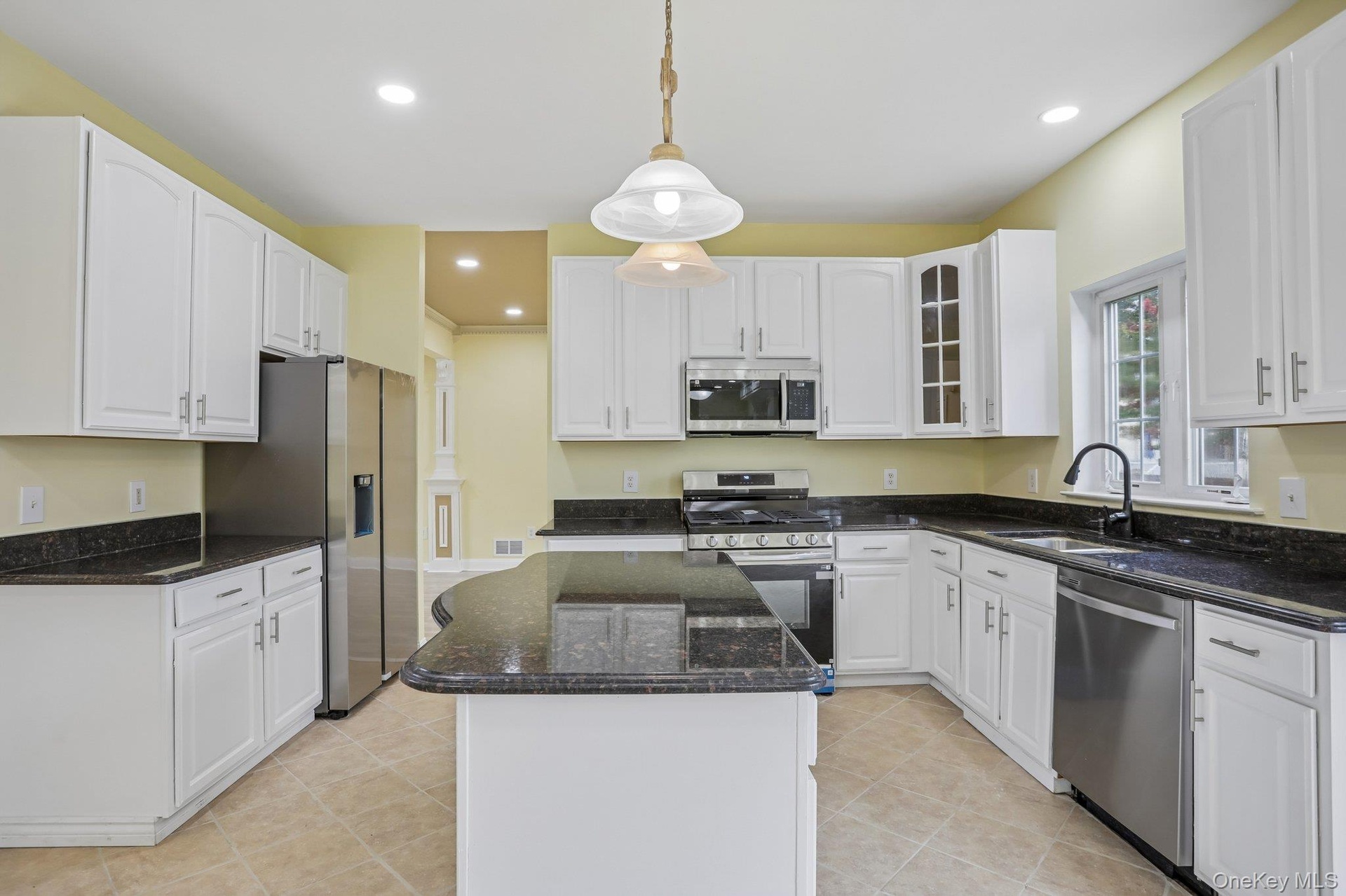 All new, stainless appliances!
