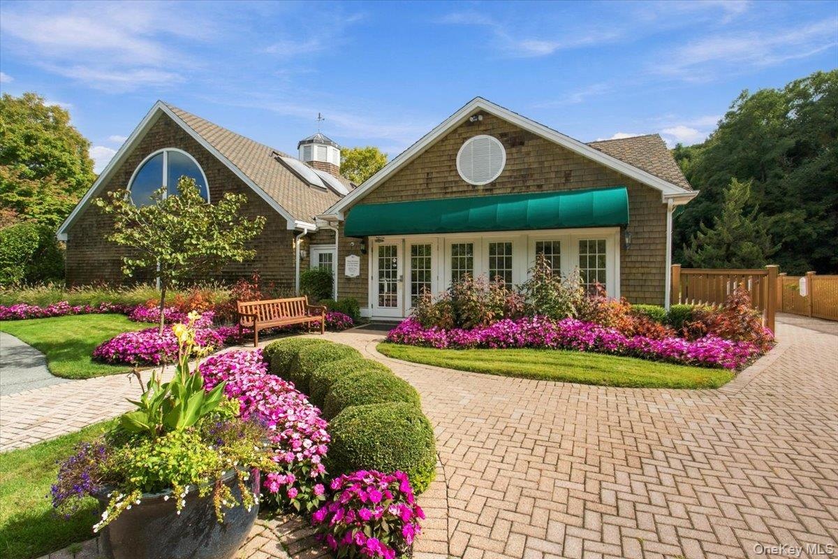 Club House
