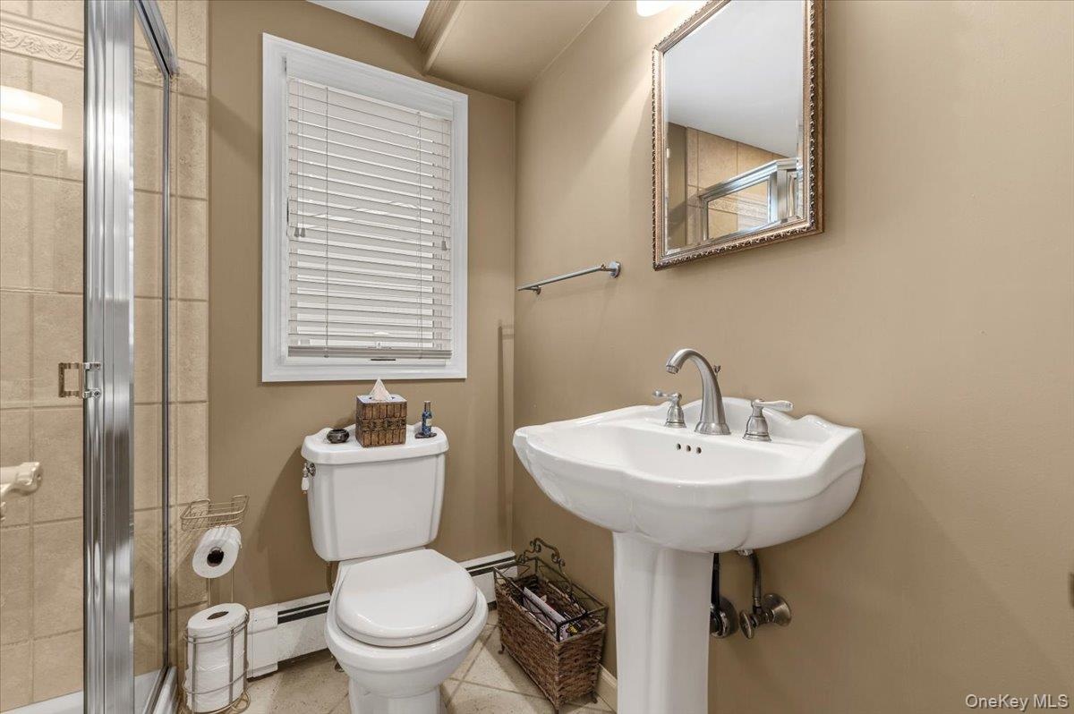 Updated Full Bath