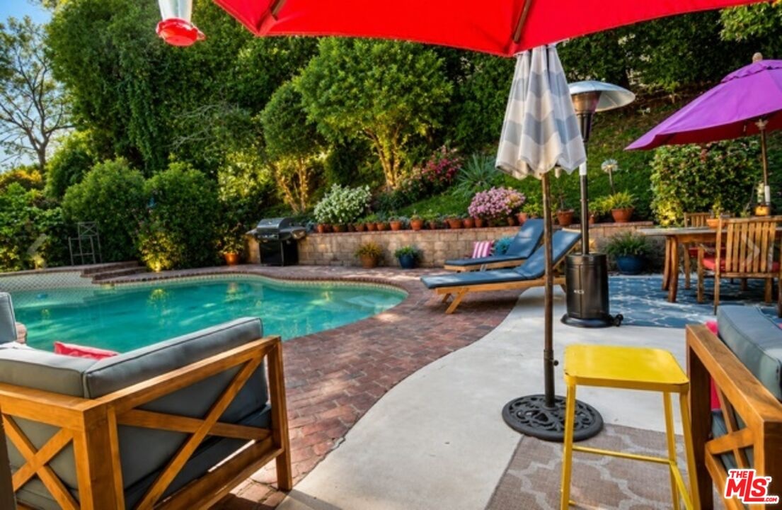 Pool area
