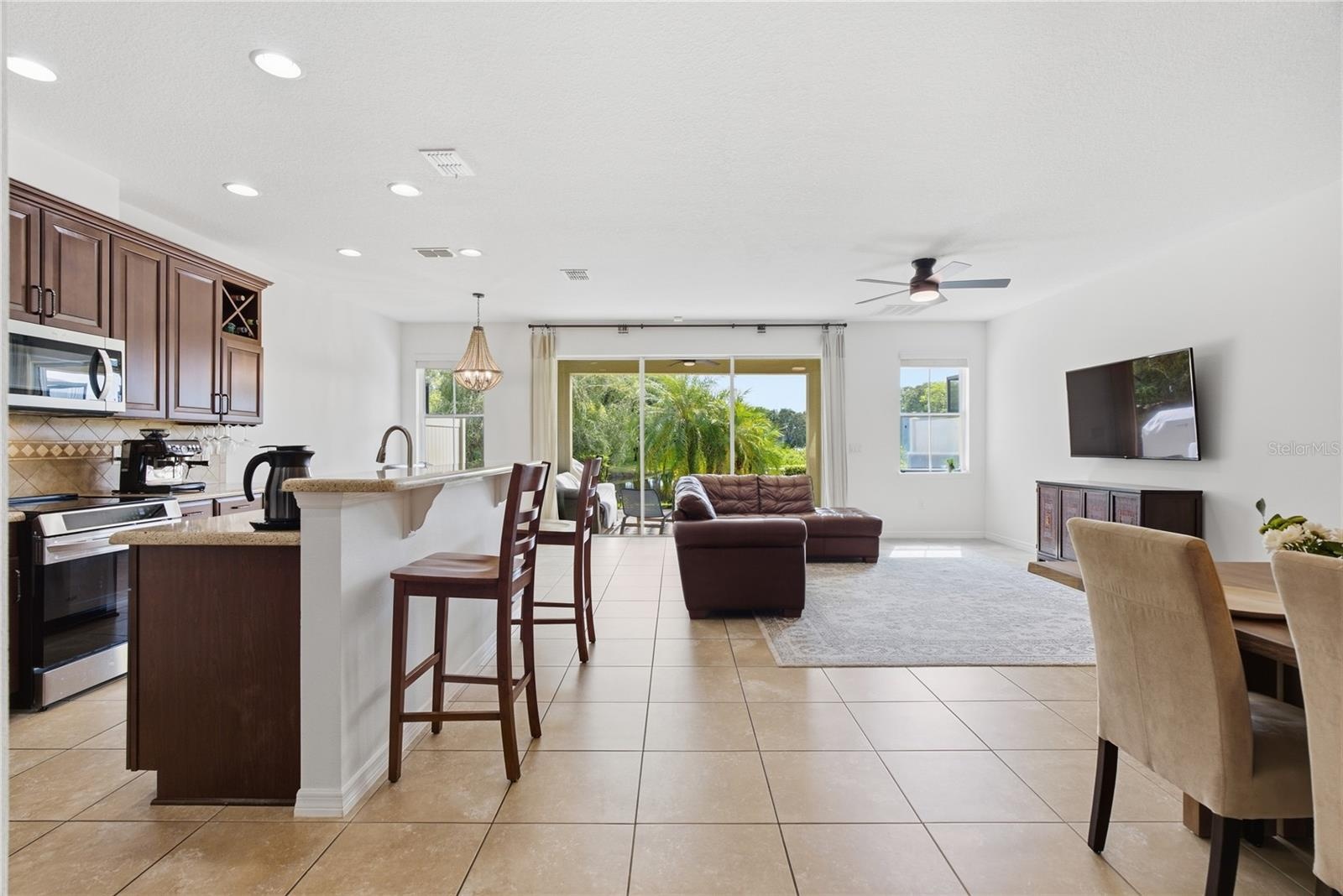 Living and dining area