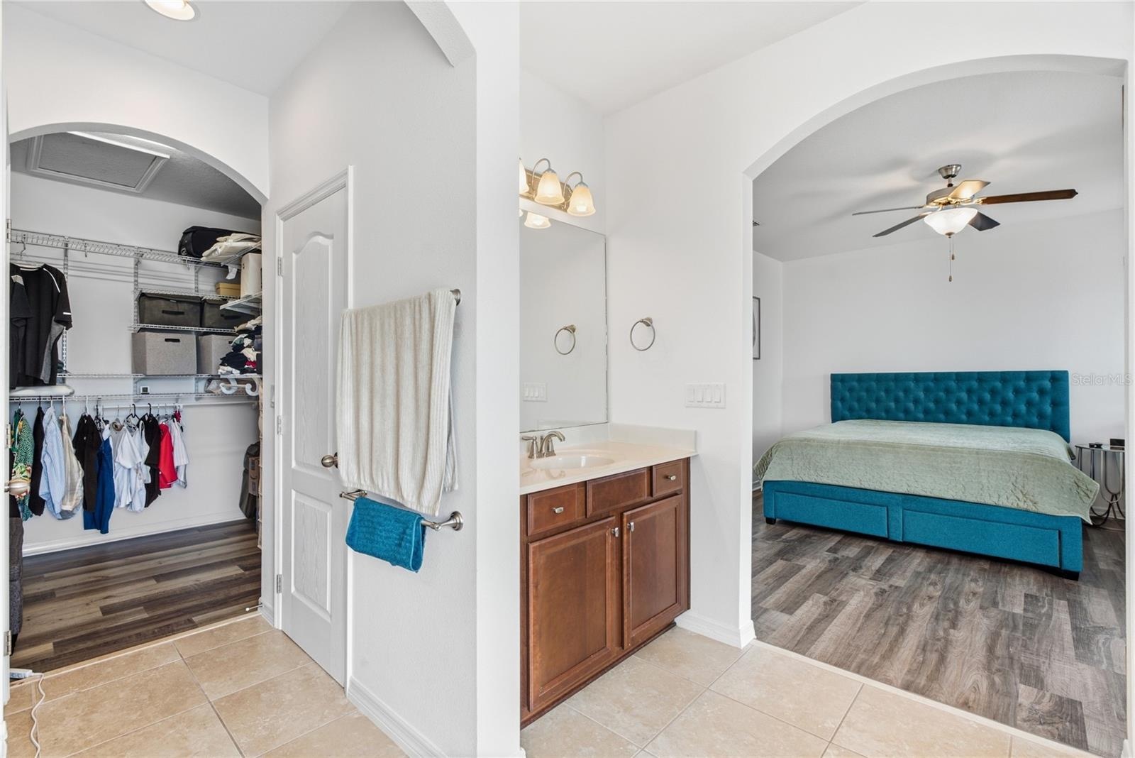 Walk-in closet