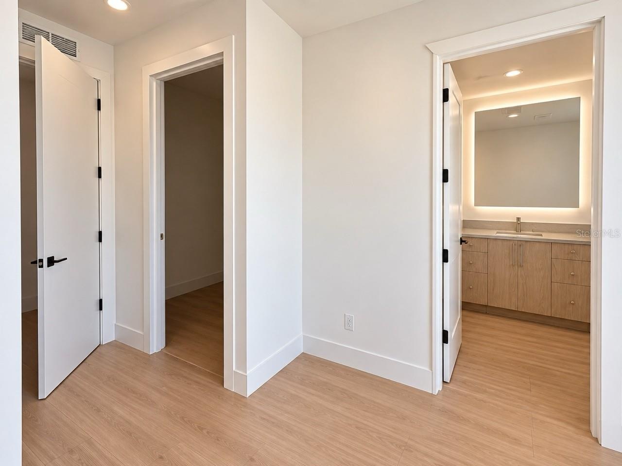 Floor 3 Master Bath / Closet