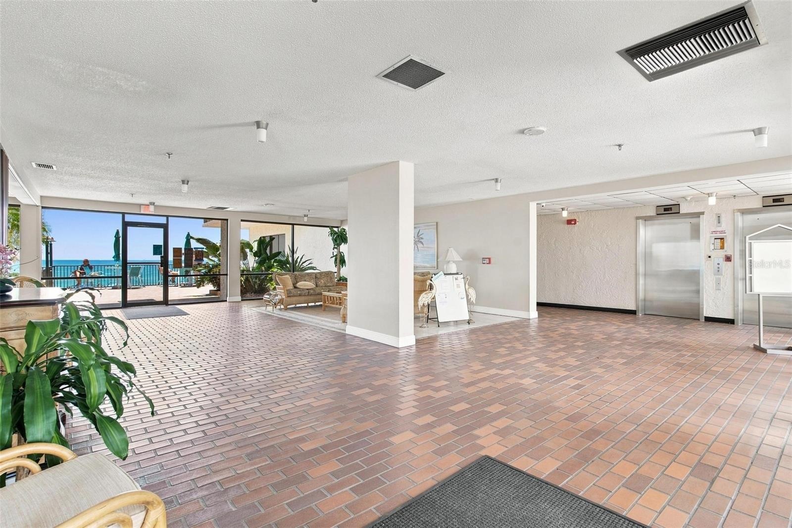 CONDO FEATURES