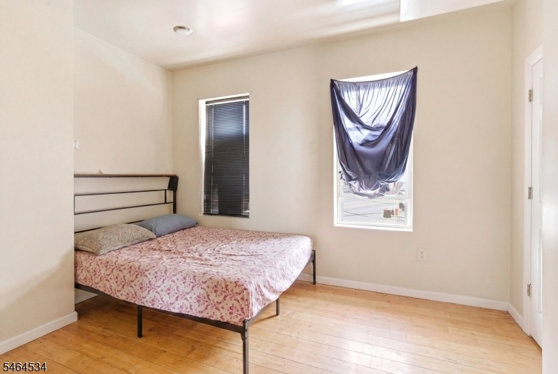 U2 Bedroom