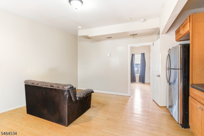 U3: Living Room