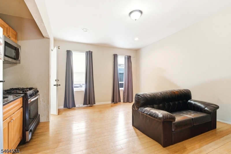 U3: Living Room