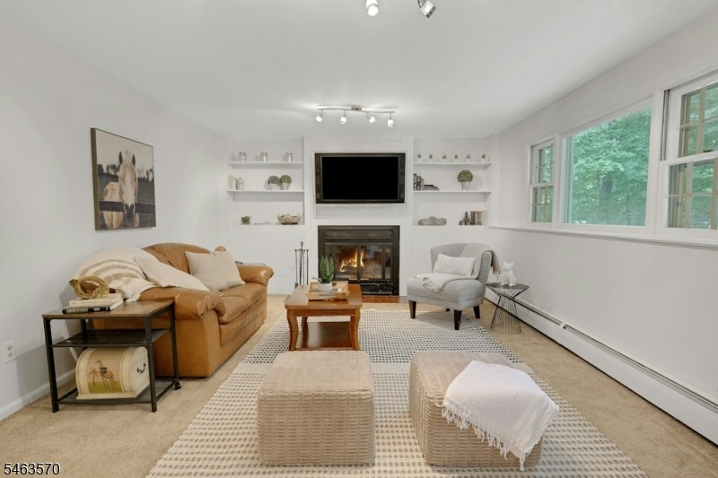 Family Room Alt view