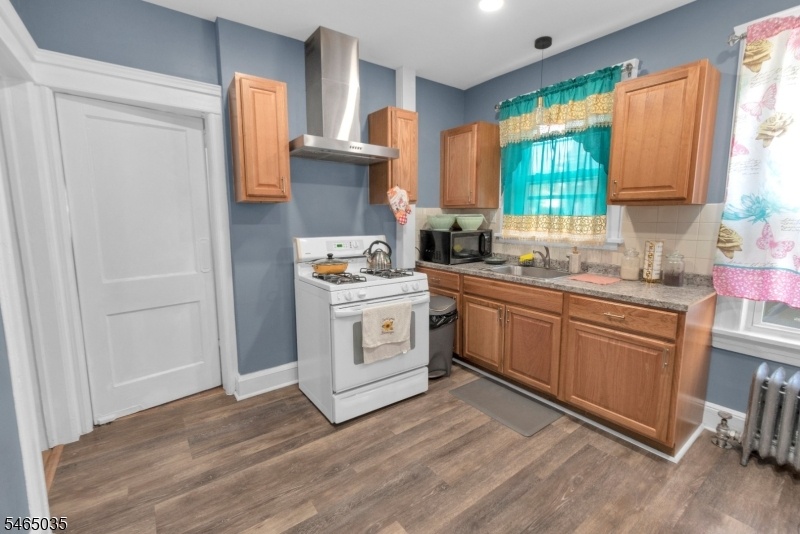 Unit 1 Kitchen