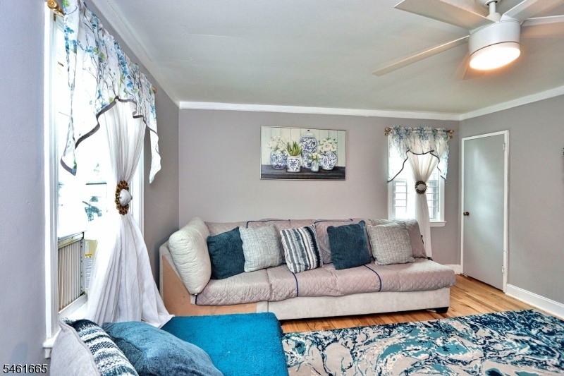 U1 Bedroom 1b
