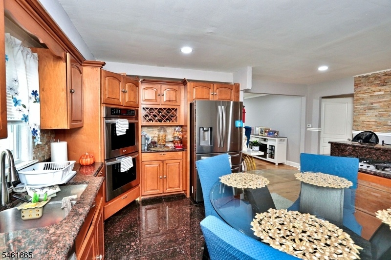 U1 Kitchen 4