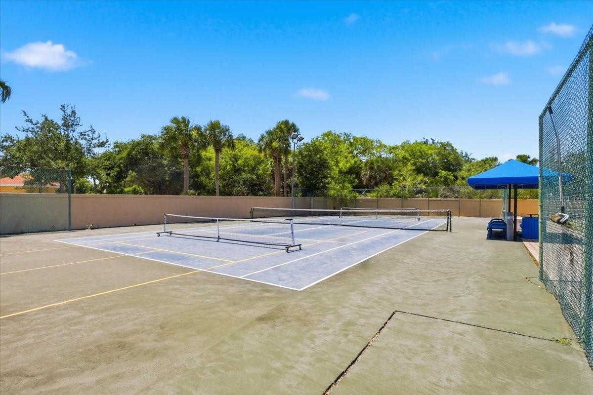 Pickle/Tennis courts
