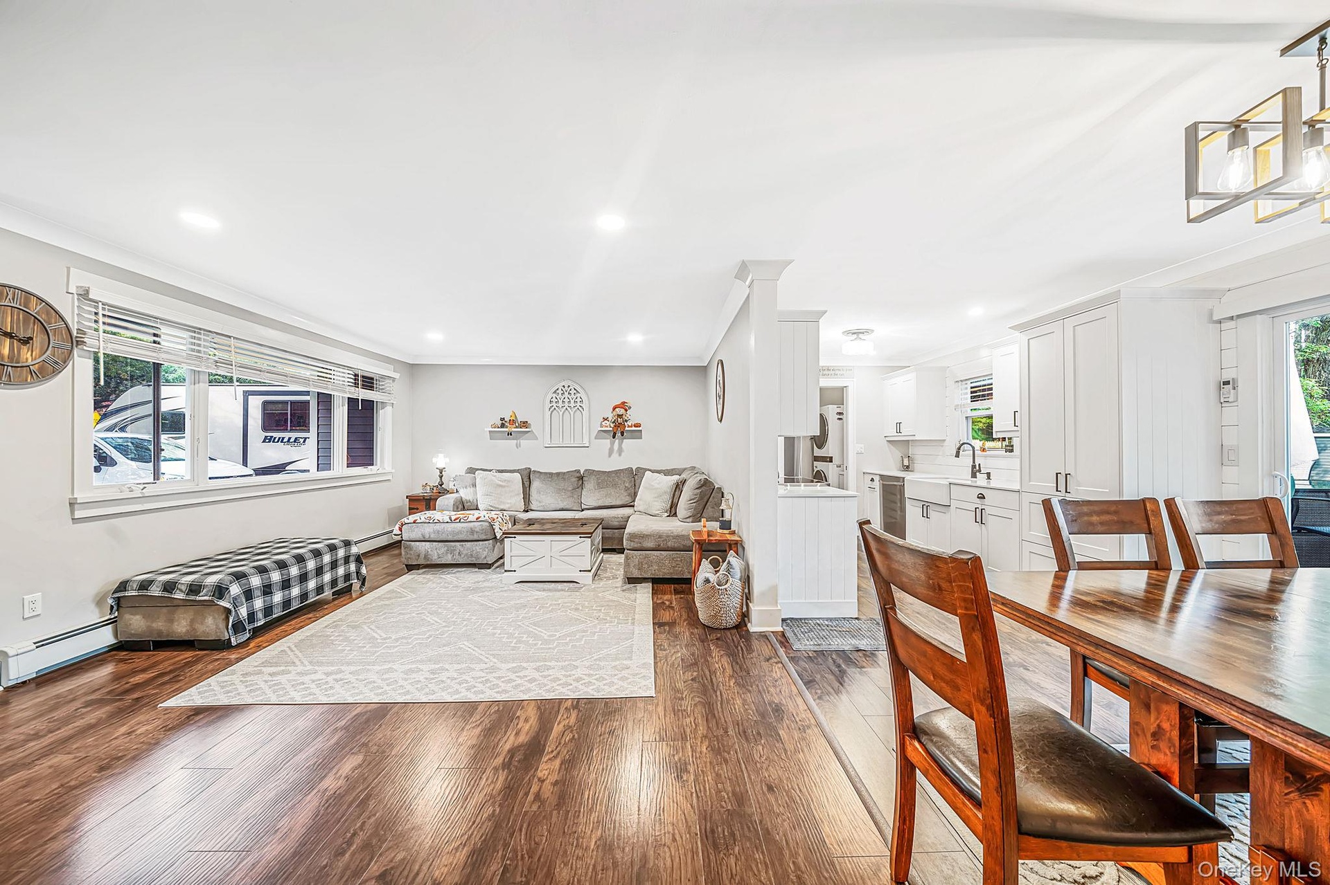 Living Room & Kitchen
