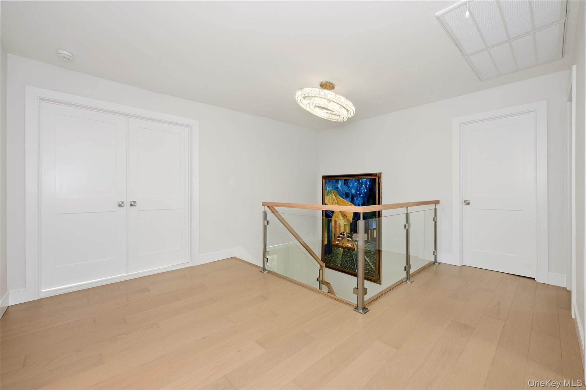 2nd Floor Landing