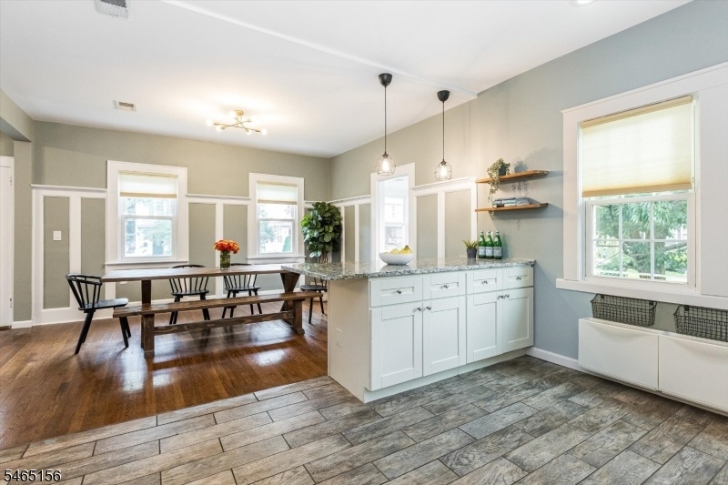 Eat in kitchen