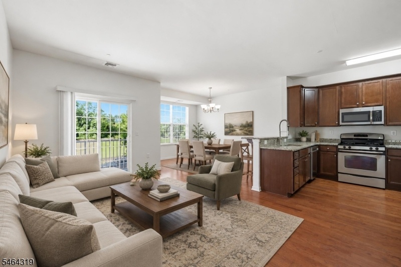 Living/Dining Rm-Virtually Pic