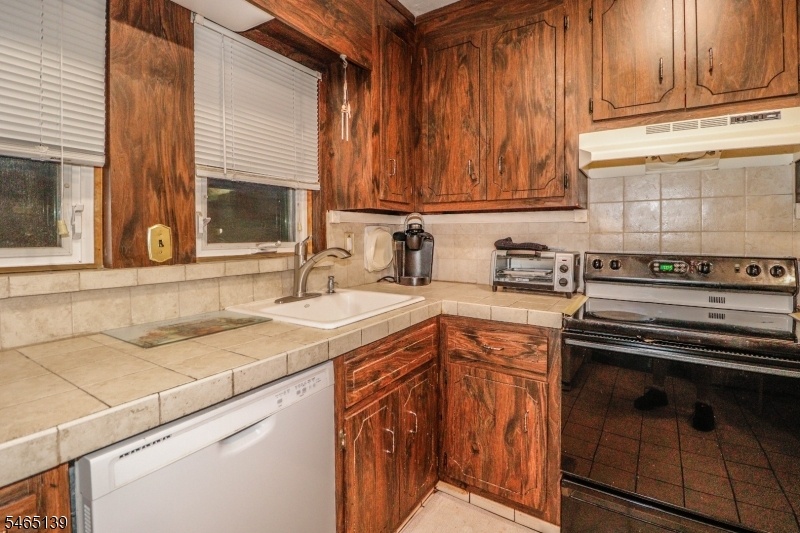 Eat in Kitchen