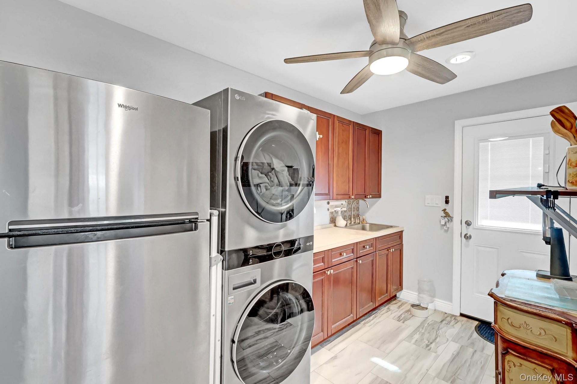 stainless steel washer and dryer first floor