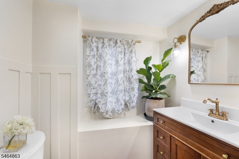 Powder room