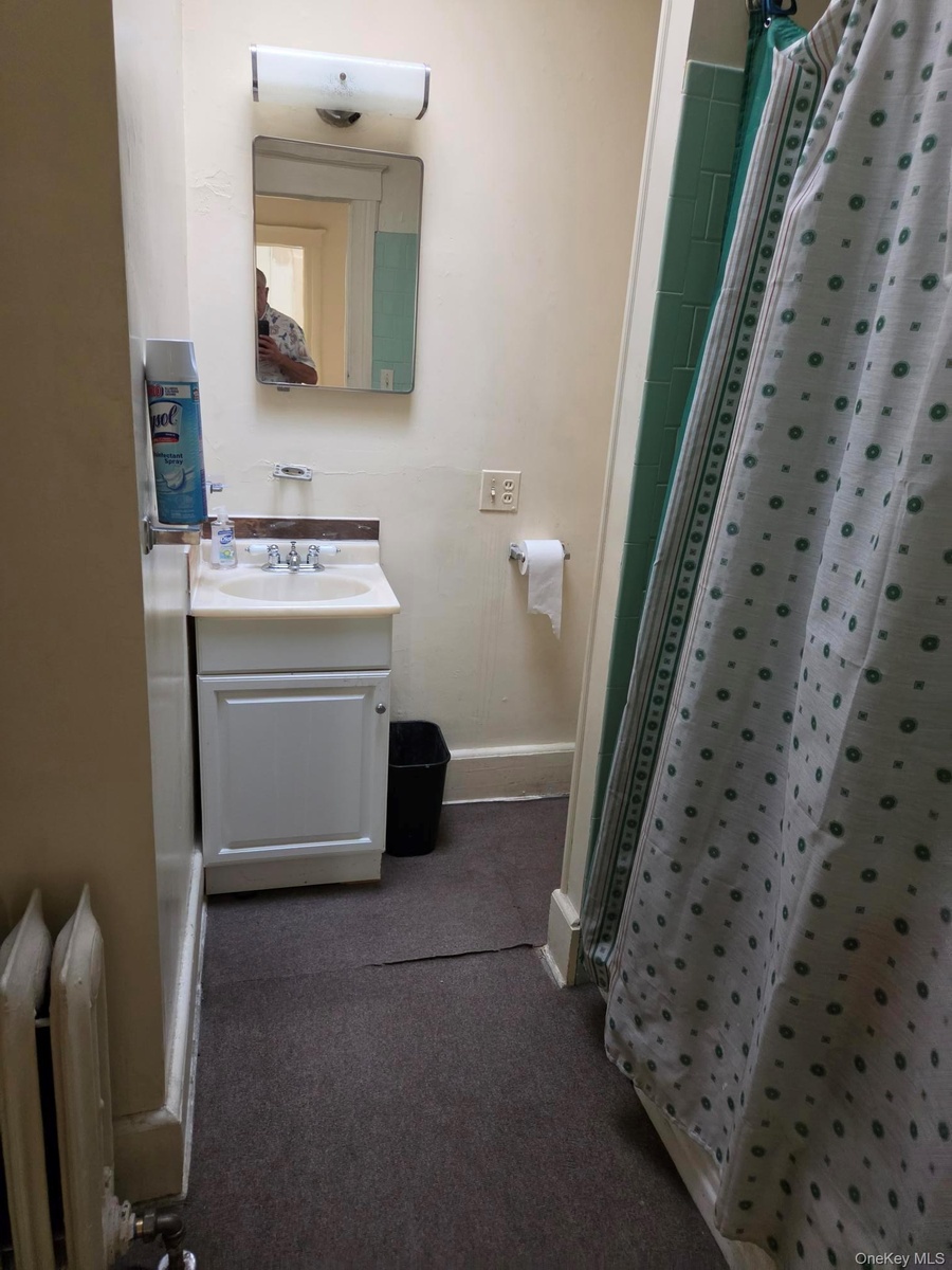 Upstairs apartment bath