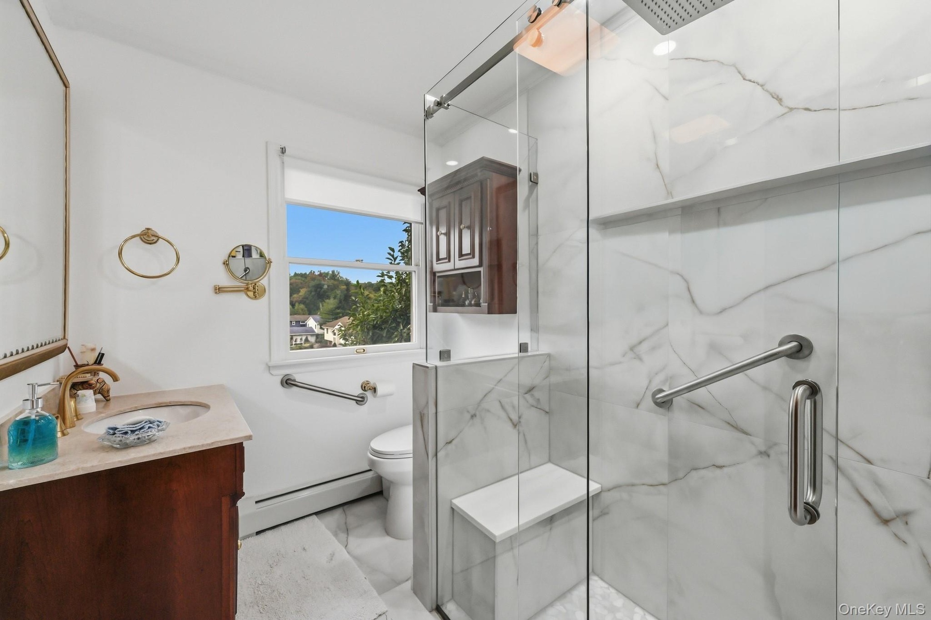 Stunning zero entry shower with bench