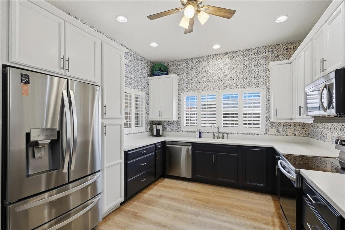 Gorgeous brand new kitchen