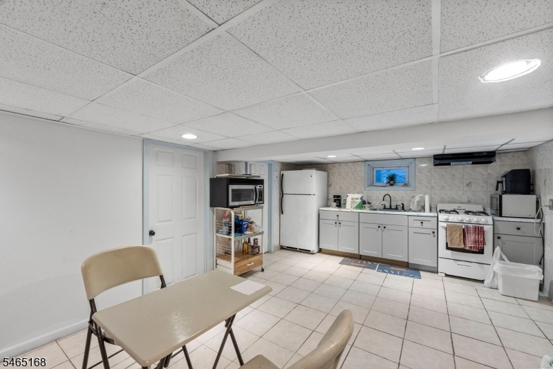b basement kitchenette