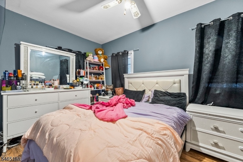 unit 2 bed