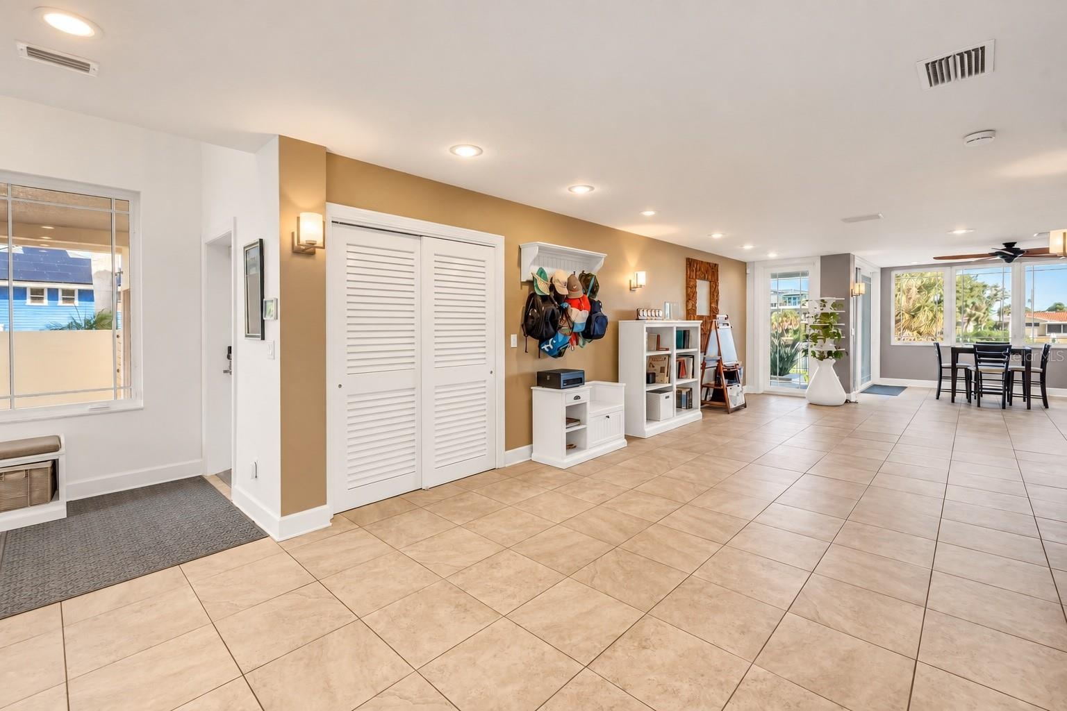 Huge Flex / Bonus area