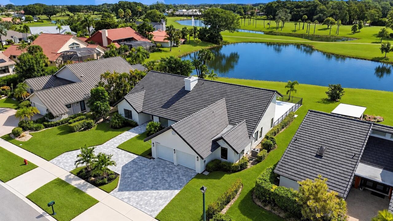 Majestic lake views, North South exposure