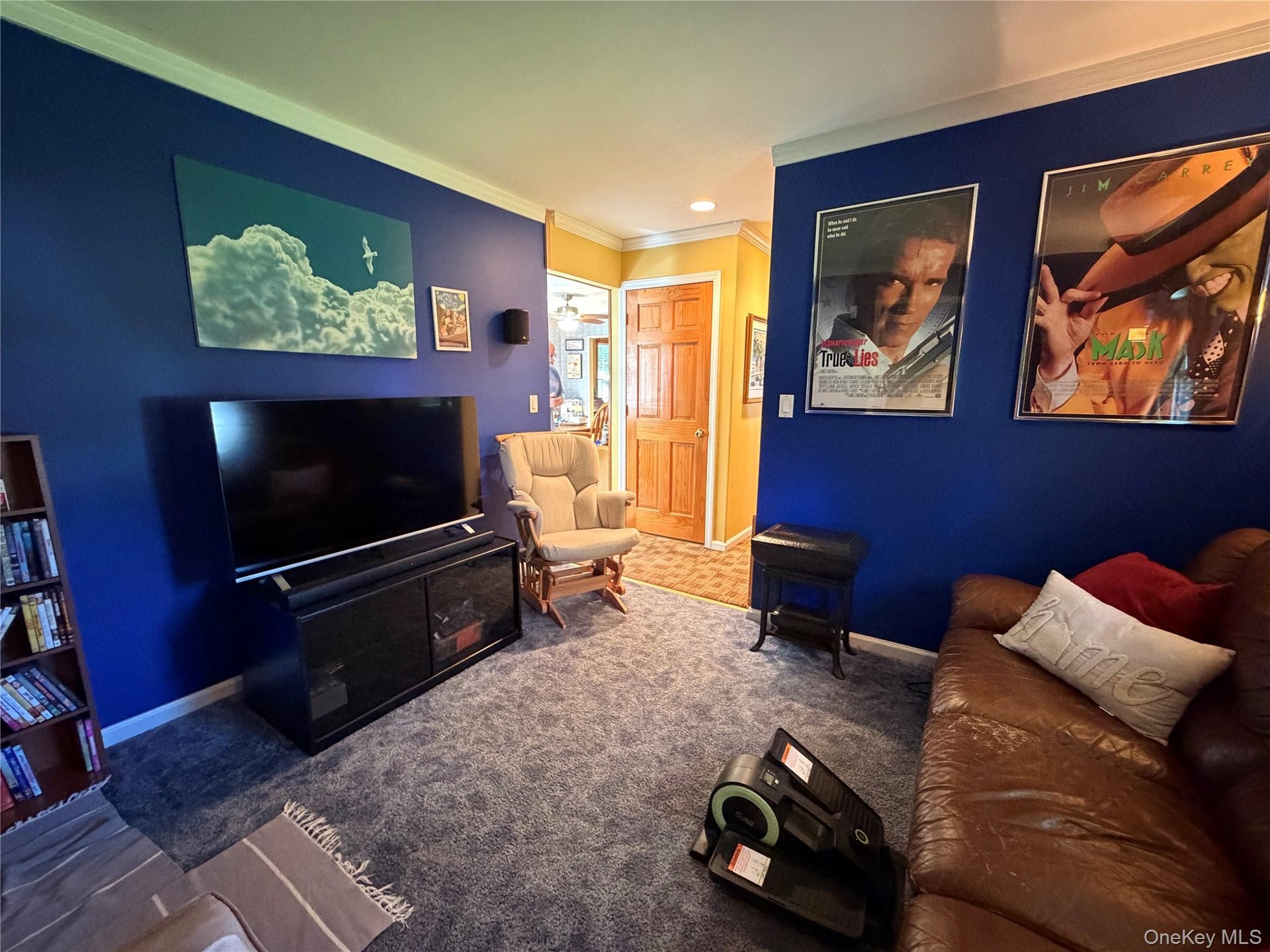 multiple  choice: Den, Dining Room, Office, Study,