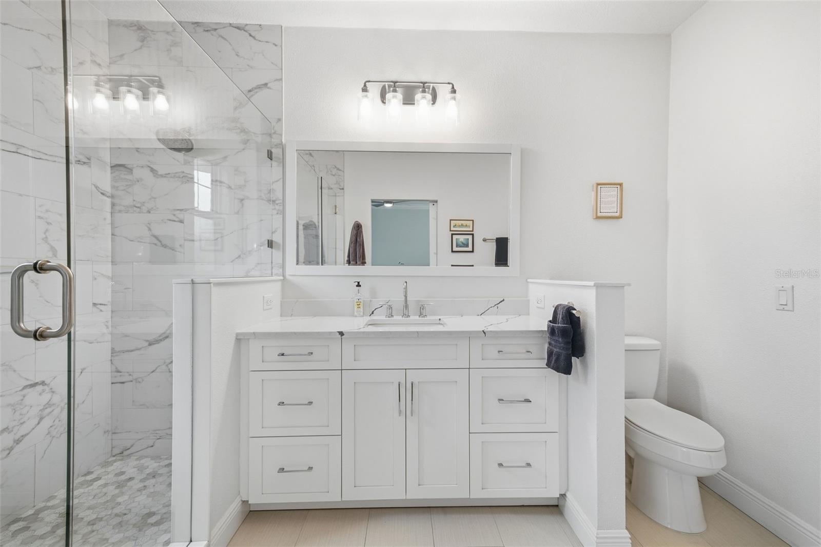 Bedroom 3 en-suite bathroom