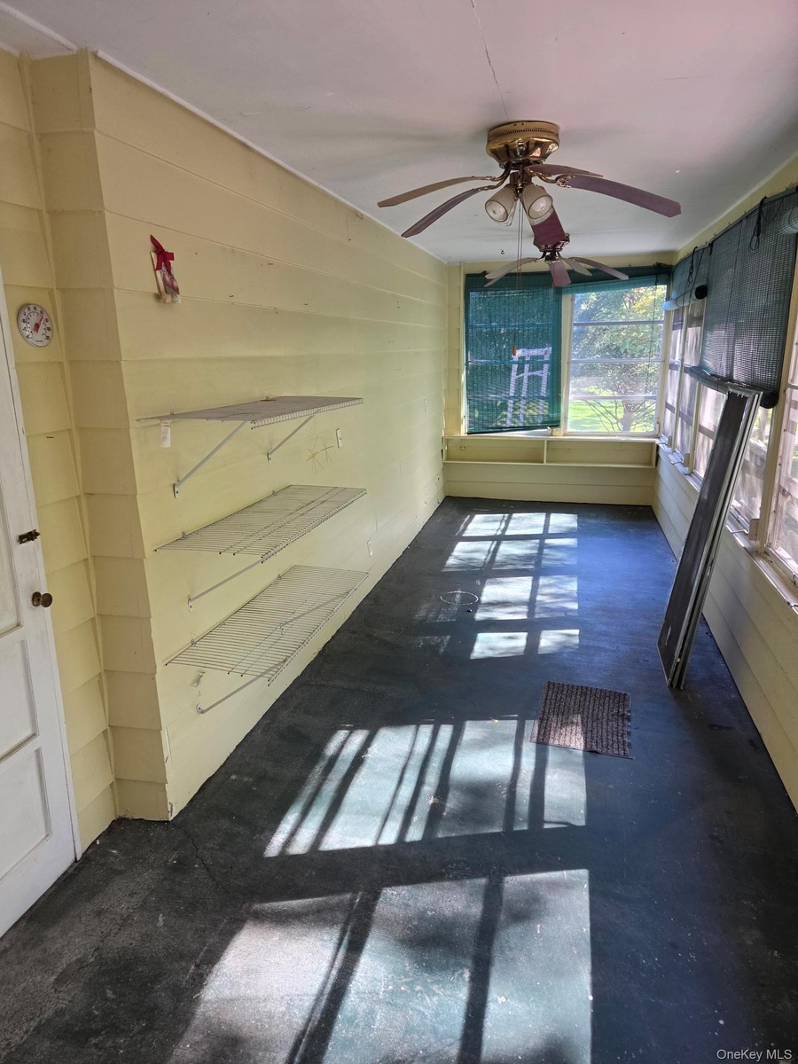 3 season room