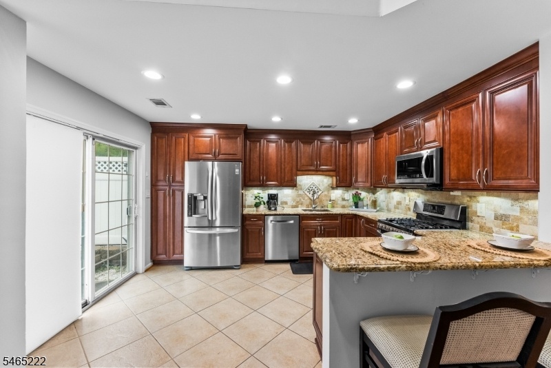 Breakfast Bar