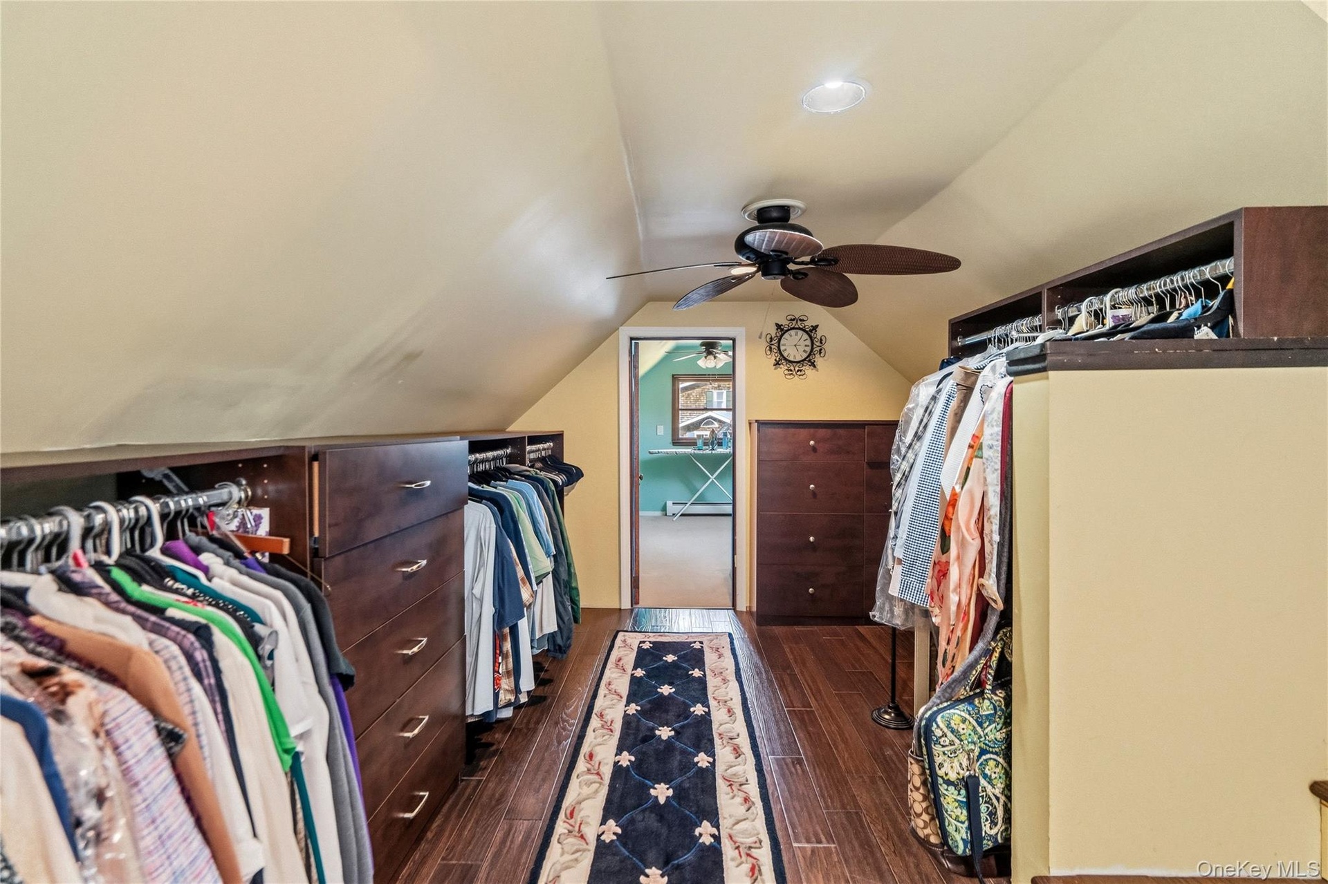 Walk in closet